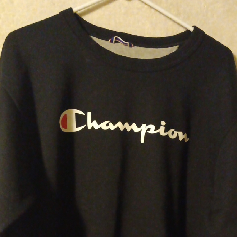 Champion Black Sweatshirt
